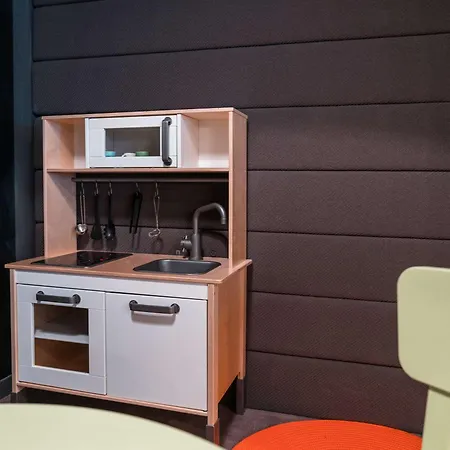Ibis Styles En Champagne Centre Hotel