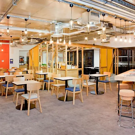 Ibis Styles En Champagne Centre 3*