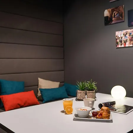 Hotel Ibis Styles En Champagne Centre