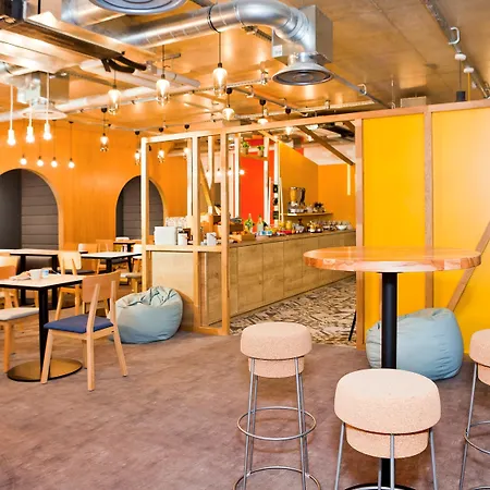 Ibis Styles En Champagne Centre 3*