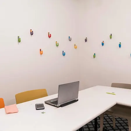 Ibis Styles En Champagne Centre