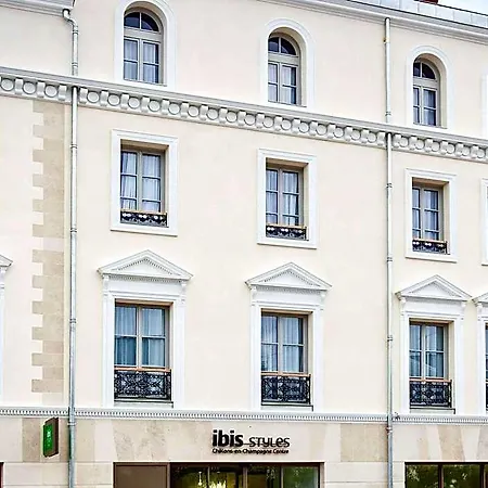 Ibis Styles En Champagne Centre 香槟沙隆