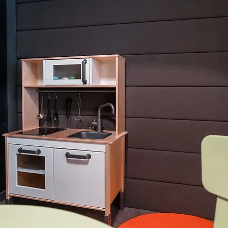 Hotel Ibis Styles En Champagne Centre 3*