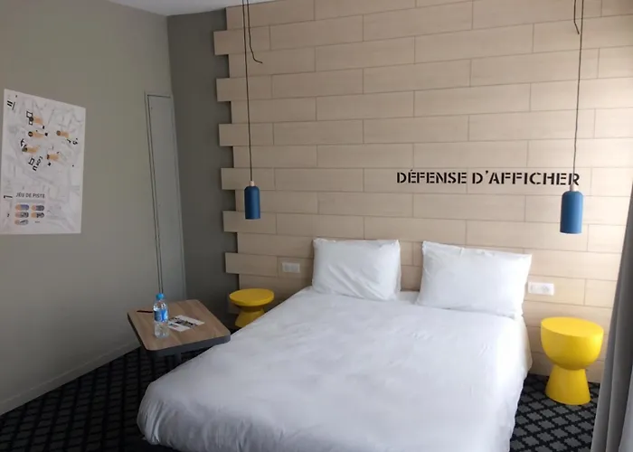 Ibis Styles En Champagne Centre Szálloda