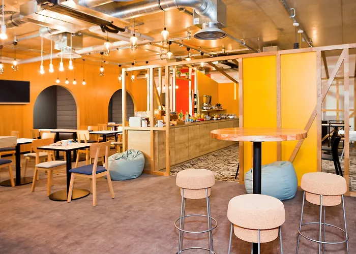 Ibis Styles En Champagne Centre 3*