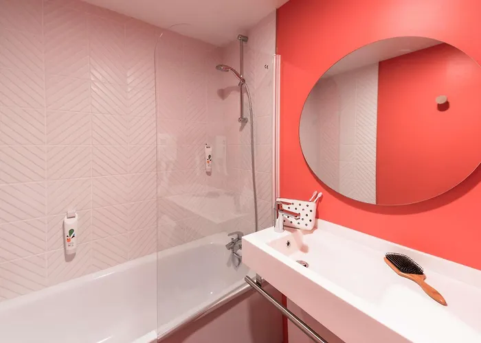 Ibis Styles En Champagne Centre Szálloda 3*