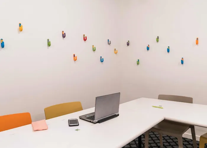 Ibis Styles En Champagne Centre