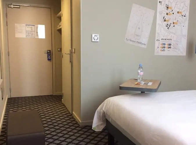 Ibis Styles En Champagne Centre