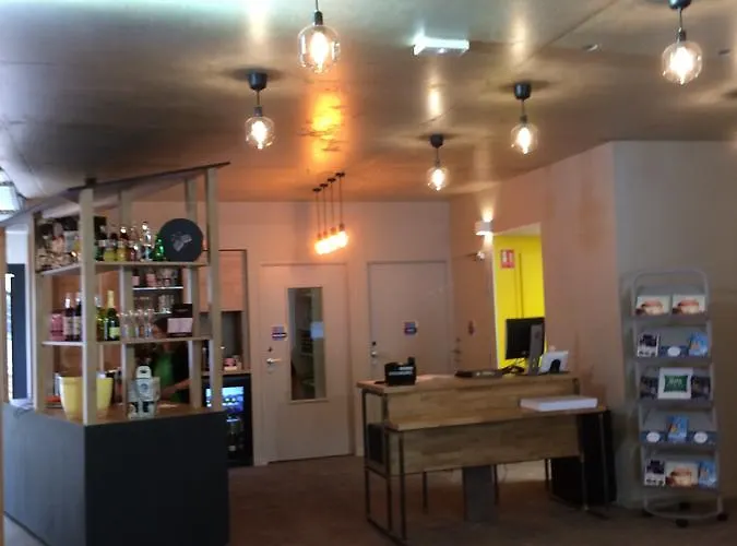 Ibis Styles En Champagne Centre Szálloda